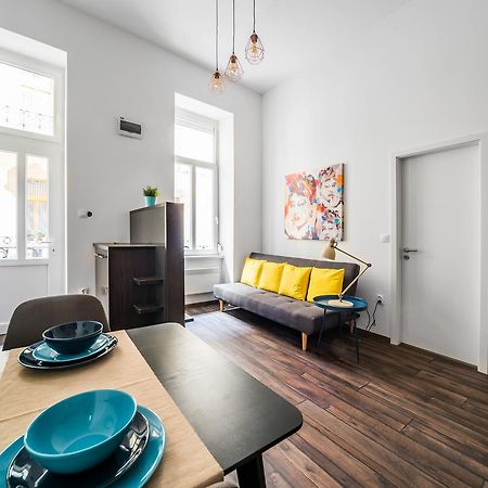 New Dob 53-4 Center Apartment Budapest Bagian luar foto